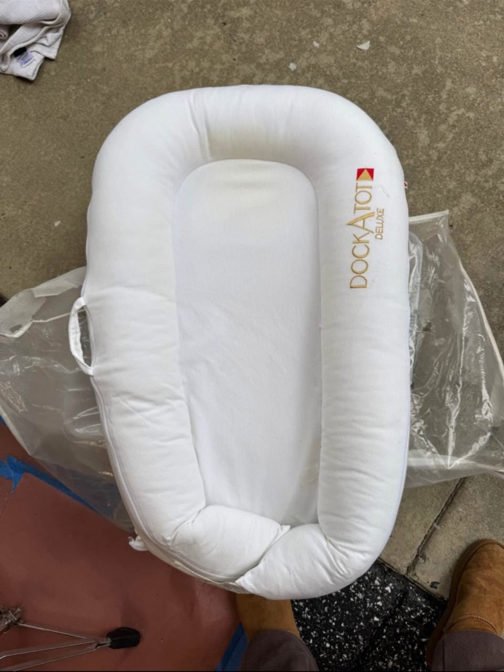 DockATot Deluxe White Infant Lounger